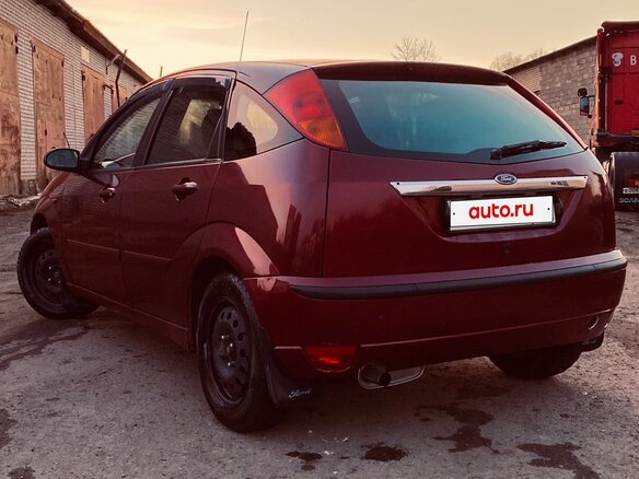 2005 Ford Focus I Рестайлинг, пурпурный, 300000 рублей - вид 4