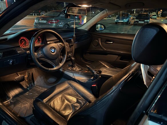 2009 BMW 3 серии 320i V (E90/E91/E92/E93), белый, 875000 рублей - вид 9