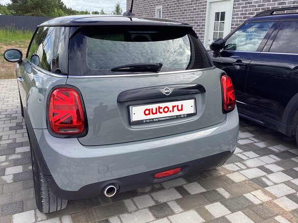 2021 Mini Hatch Cooper III (F55/F56) Рестайлинг 2, серый, 2310000 рублей - вид 10