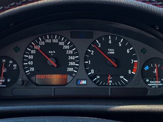 1995 BMW M3 II (E36), красный, 8000000 рублей, вид 4
