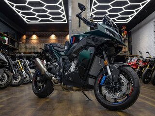 2026 BMW M 1000 XR, чёрный, 3590000 рублей, вид 4