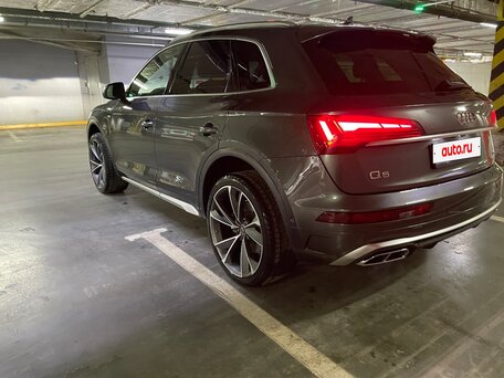 2022 Audi Q5 45 TFSI II (FY) Рестайлинг, серый, 4400000 рублей, вид 5
