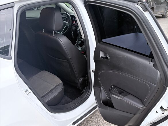 2010 Opel Astra J, белый, 700000 рублей - вид 18