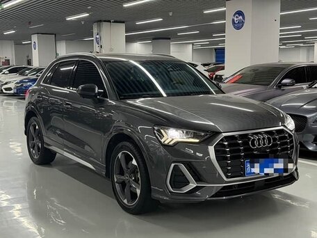 2020 Audi Q3 35 TFSI II (F3), серый, 1790000 рублей, вид 1