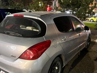 2009 Peugeot 308 I, серебристый, 350000 рублей, вид 3