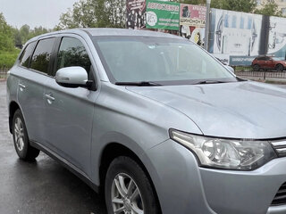 2012 Mitsubishi Outlander III, серебристый, 1150000 рублей, вид 2