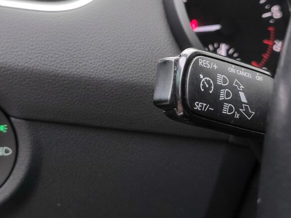 2013 Skoda Octavia III (A7), белый, 1200000 рублей - вид 13