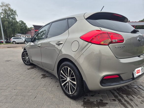 2014 Kia Ceed II, серебристый, 1350000 рублей - вид 5