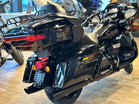 2024 Harley-Davidson Road Glide Limited, чёрный, 4150000 рублей, вид 4