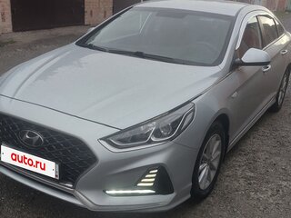 2019 Hyundai Sonata VII (LF) Рестайлинг, серый, 1900000 рублей, вид 3