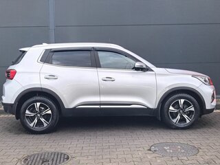 2024 Chery Tiggo 4 Pro I Рестайлинг, серый, 1749000 рублей, вид 3