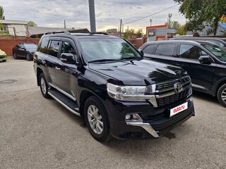 2015 Toyota Land Cruiser 200 Series Рестайлинг 2, чёрный, 4750000 рублей, вид 3