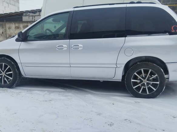 2000 Dodge Caravan III, серебристый, 500000 рублей - вид 10