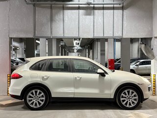 2010 Porsche Cayenne S II (958), белый, 3300000 рублей, вид 2