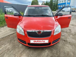 2010 Skoda Fabia II, красный, 395000 рублей, вид 3