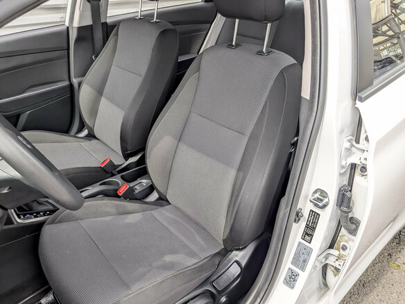 2022 Hyundai Solaris II Рестайлинг, белый, 1565000 рублей - вид 18