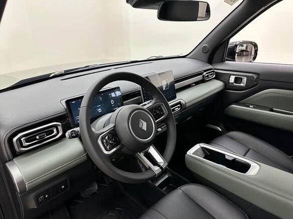 2025 Baojun Yep Plus, зелёный - вид 11