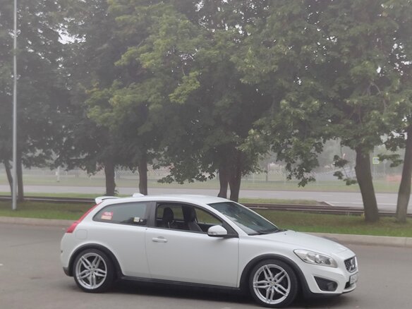 2011 Volvo C30 I Рестайлинг, белый, 800000 рублей - вид 6