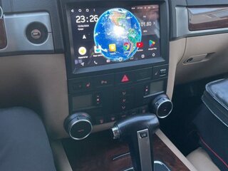 2010 Volkswagen Touareg I Рестайлинг, чёрный, 1400000 рублей, вид 4