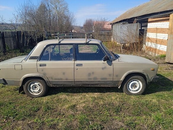 1988 Lada (ВАЗ) 2105, коричневый, 45000 рублей - вид 2