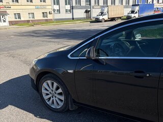 2010 Opel Astra J, чёрный, 745000 рублей, вид 2