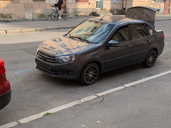 2021 Lada (ВАЗ) Granta I Рестайлинг, серый, 600000 рублей - вид 1
