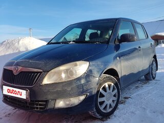 2011 Skoda Fabia II Рестайлинг, синий, 450000 рублей, вид 1