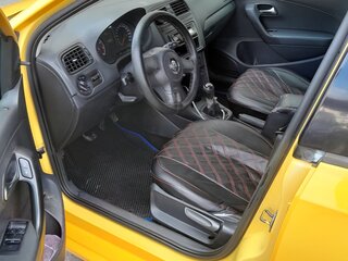 2015 Volkswagen Polo V Рестайлинг, жёлтый, 450000 рублей, вид 5