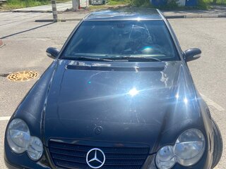 2005 Mercedes-Benz C-Класс 230 II (W203) Рестайлинг, чёрный, 800000 рублей, вид 2