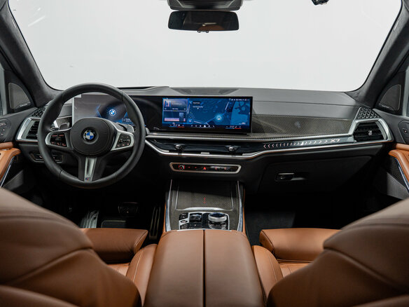 2026 BMW X7 40i I (G07) Рестайлинг, белый, 16350000 рублей - вид 15