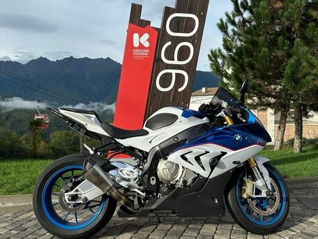 2016 BMW S 1000 RR, белый, 1400000 рублей, вид 3