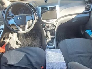 2014 Hyundai Solaris I, белый, 950000 рублей, вид 3