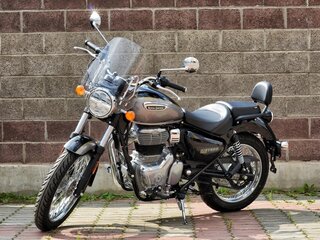 2025 Royal Enfield Meteor, чёрный, 528000 рублей, вид 4