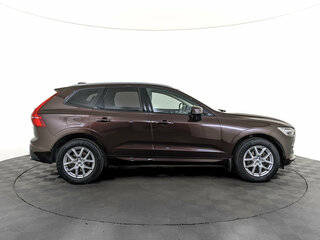 2020 Volvo XC60 II, коричневый, 3570000 рублей, вид 4