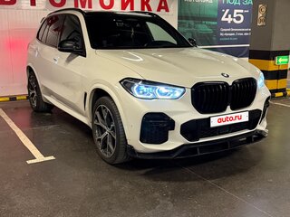 2021 BMW X5 40i IV (G05/G18), белый, 6600000 рублей, вид 3