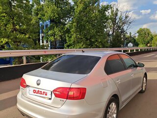 2014 Volkswagen Jetta VI, серебристый, 750000 рублей, вид 4