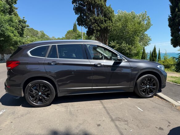 2020 BMW X1 Long 20Li sDrive II (F48) Рестайлинг, серый, 3100000 рублей - вид 11