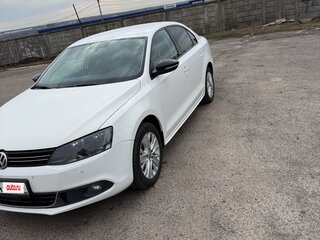 2014 Volkswagen Jetta VI, белый, 850000 рублей, вид 3