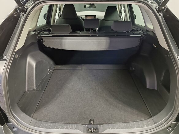 2021 Toyota RAV4 V (XA50), чёрный, 3245000 рублей - вид 8