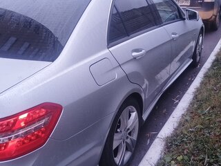 2010 Mercedes-Benz E-Класс 200 5G-Tronic IV (W212, S212, C207), серебристый, 1700000 рублей, вид 4