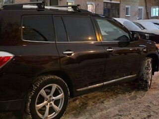 2012 Toyota Highlander II (XU40) Рестайлинг, пурпурный, 2000000 рублей, вид 4