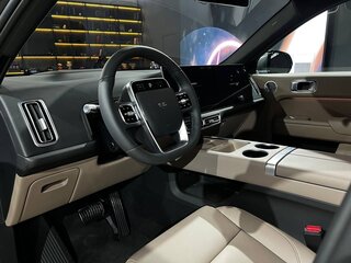 2026 Li Auto (Lixiang) L7 52.3 kWh I Рестайлинг, серый, 9255000 рублей, вид 4