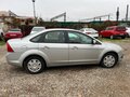2010 Ford Focus II Рестайлинг, серебристый, 400000 рублей - вид 1