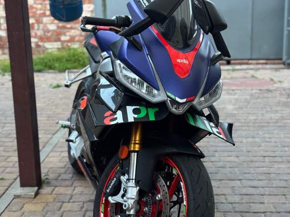 2023 Aprilia RS 660, синий, 750000 рублей - вид 3