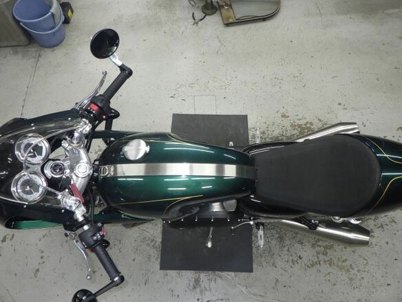 2024 Triumph Thruxton, зелёный, 1445000 рублей - вид 17