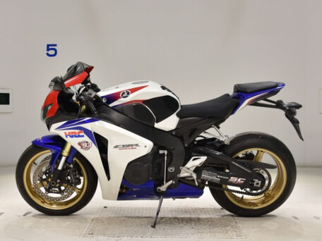 2008 Honda CBR 1000 RR/RA Fireblade, белый, 472000 рублей, вид 3