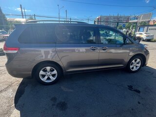 2011 Toyota Sienna III, серый, 2150000 рублей, вид 4