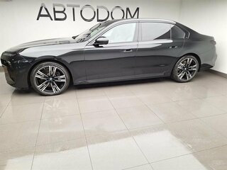 2025 BMW 7 серии 760i xDrive VII (G70), чёрный, 27000000 рублей, вид 2