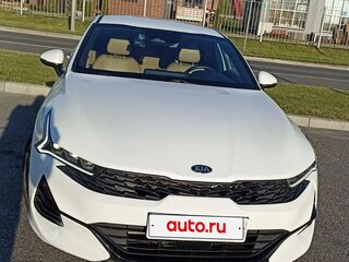 2020 Kia K5 III, белый, 2150000 рублей, вид 2