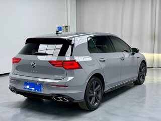 2023 Volkswagen Golf VIII, серый, 1950000 рублей, вид 4
